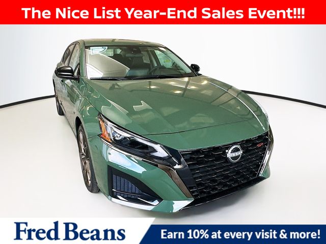 2025 Nissan Altima SR's photo