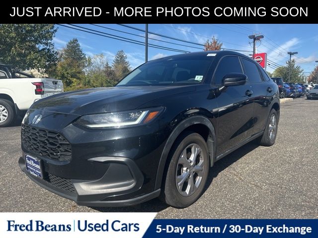 2023 Honda HR-V LX photo 3