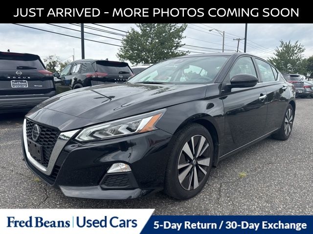 2021 Nissan Altima 2.5 SV photo 3
