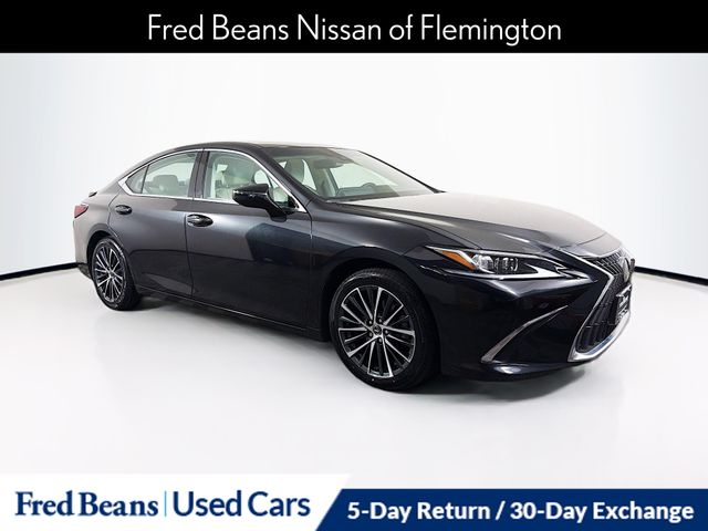 2023 Lexus ES 350 350's photo