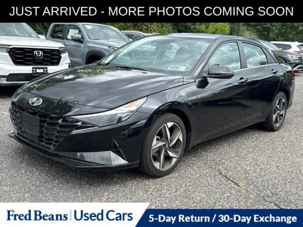 Used 2023 Hyundai Elantra Limited Sedan