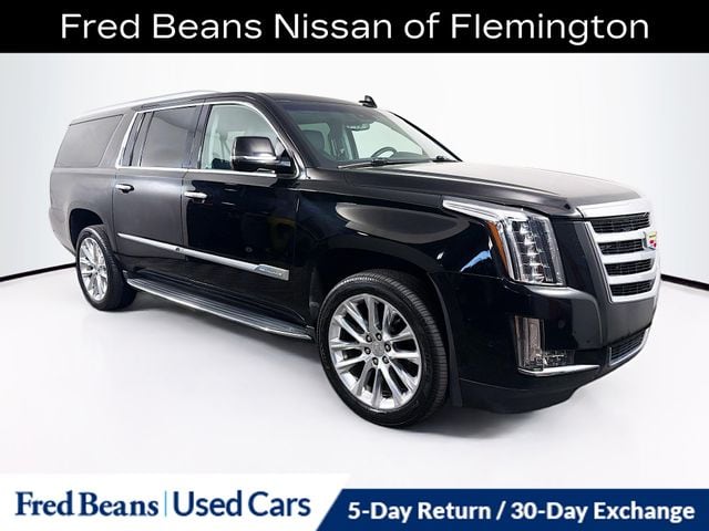 2018 Cadillac Escalade ESV AWD Luxury's photo