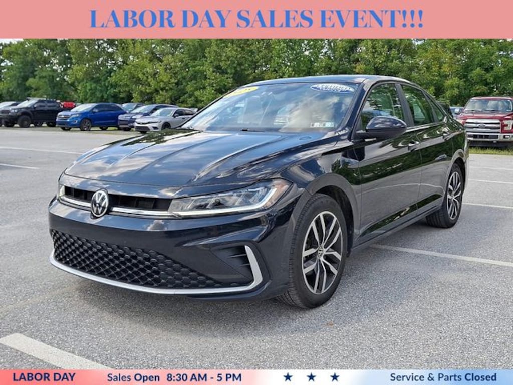 Used 2025 Volkswagen Jetta 1.5T SE Sedan