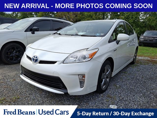 2013 Toyota Prius One photo 2
