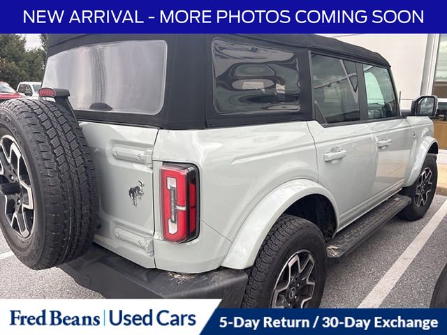2022 Ford Bronco Outer Banks photo 3