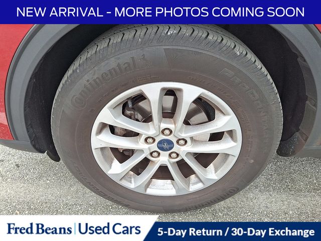 2022 Ford Escape SE photo 4