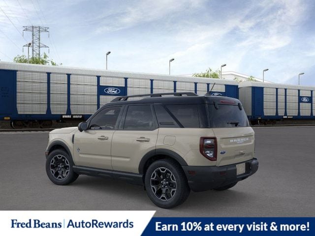 2025 Ford Bronco Sport Outer Banks photo 3