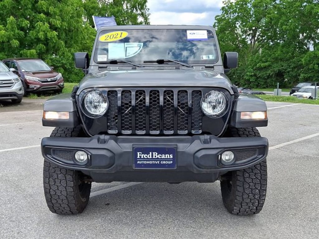 Certified 2021 Jeep Gladiator Willys Truck Crew Cab