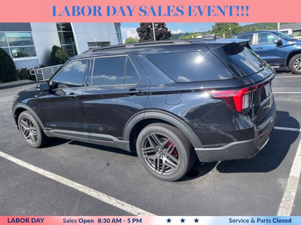 Used 2025 Ford Explorer ST-Line SUV