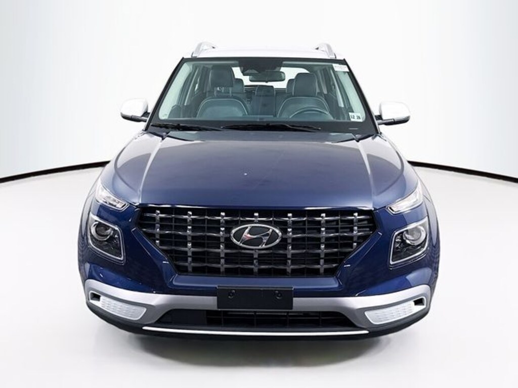 Used 2024 Hyundai Venue Limited SUV