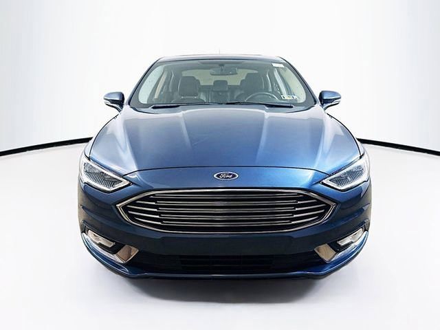 2018 Ford Fusion Titanium photo 2