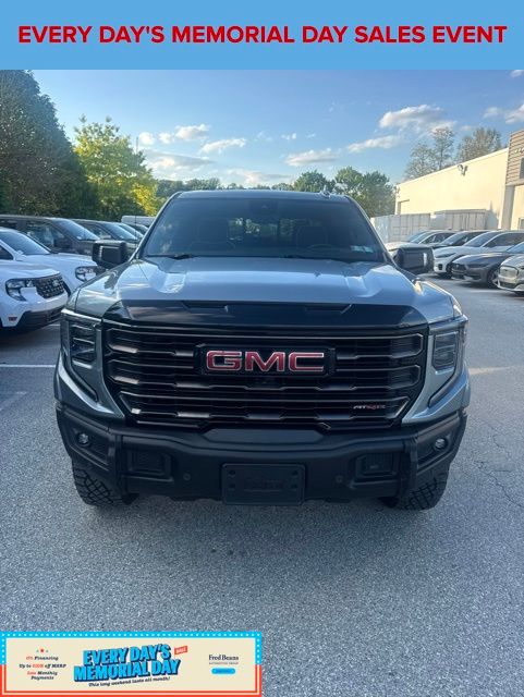 2023 GMC Sierra 4WD Crew Cab Short Box AT4X's photo