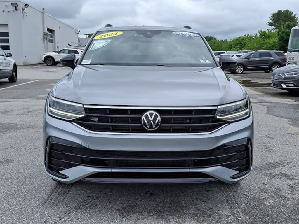 Certified 2024 Volkswagen Tiguan 2.0T SE R-Line Black SUV