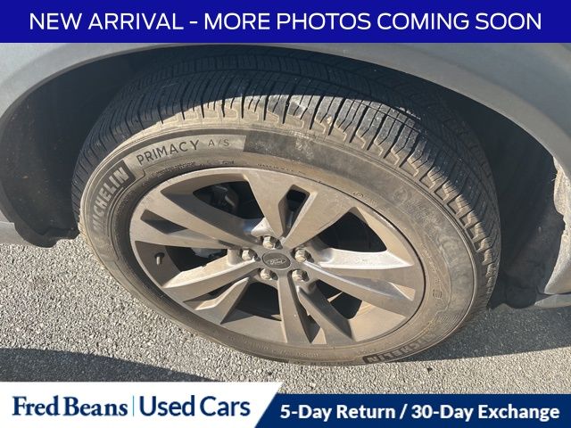 2022 Ford Explorer XLT photo 2