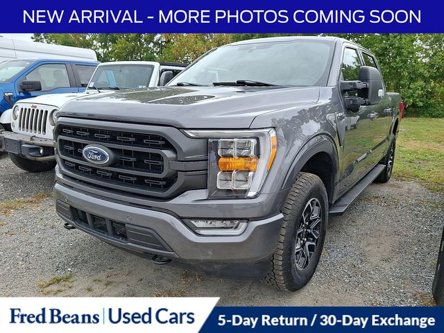 2022 Ford F-150 XLT photo 2