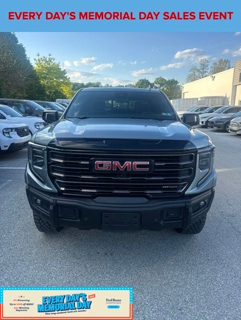 2023 GMC Sierra 4WD Crew Cab Short Box AT4X's photo