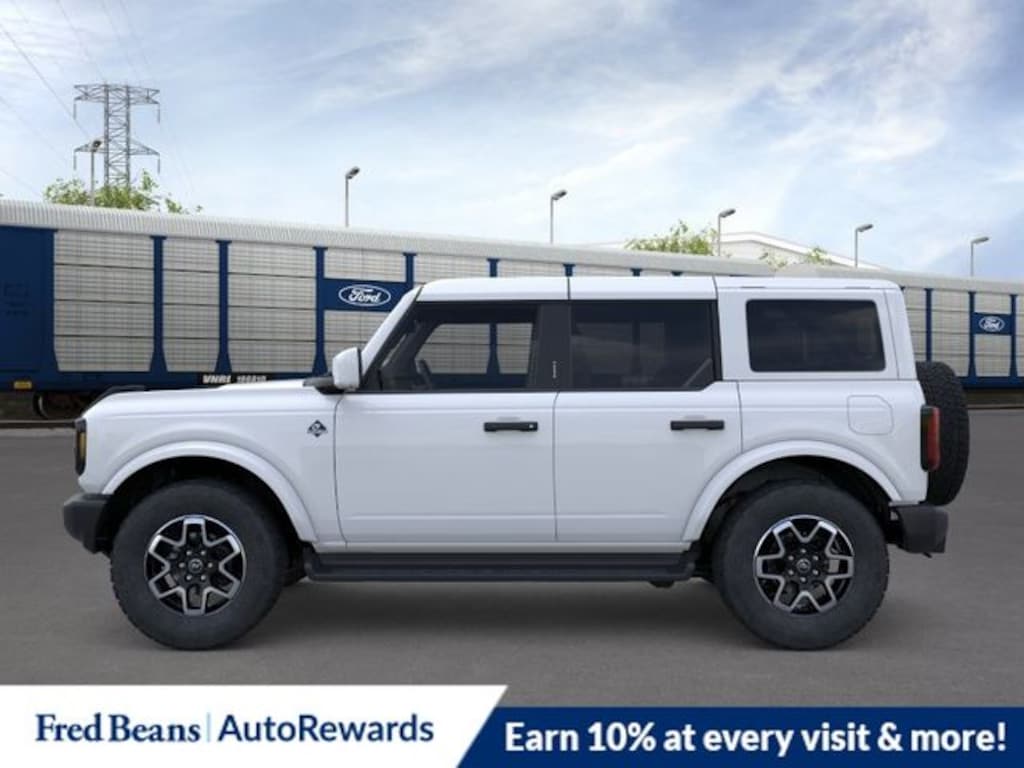 New 2026 Ford Bronco Outer Banks SUV