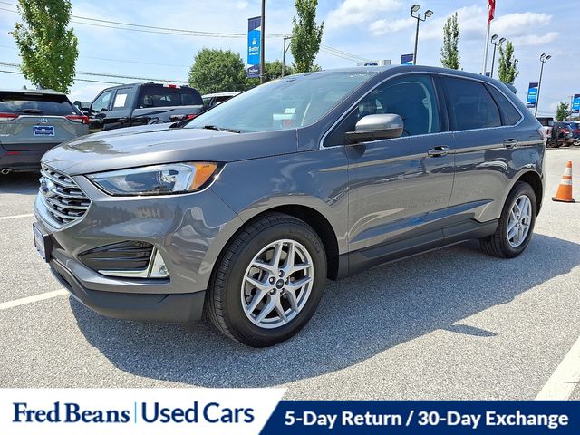 2022 Ford Edge SEL photo 3