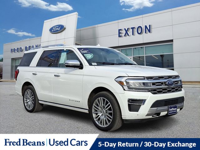2022 Ford Expedition Platinum's photo