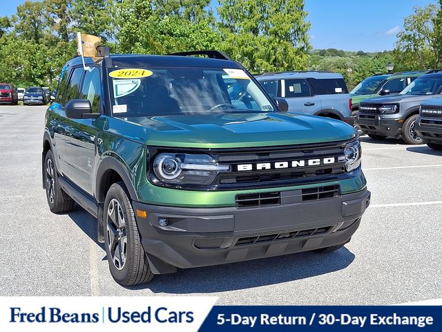 2024 Ford Bronco Sport Outer Banks photo 2