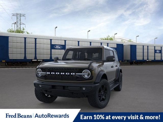 2025 Ford Bronco Outer Banks photo 2