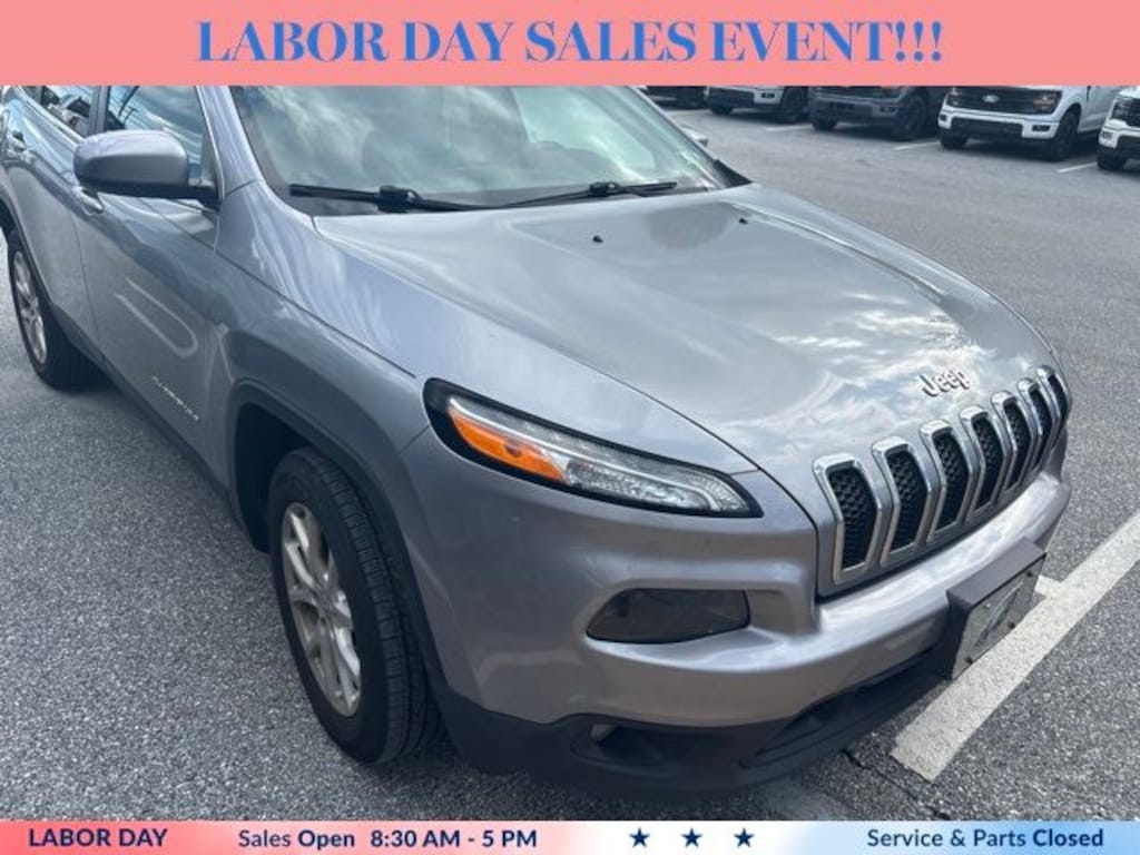 Used 2017 Jeep Cherokee Latitude SUV