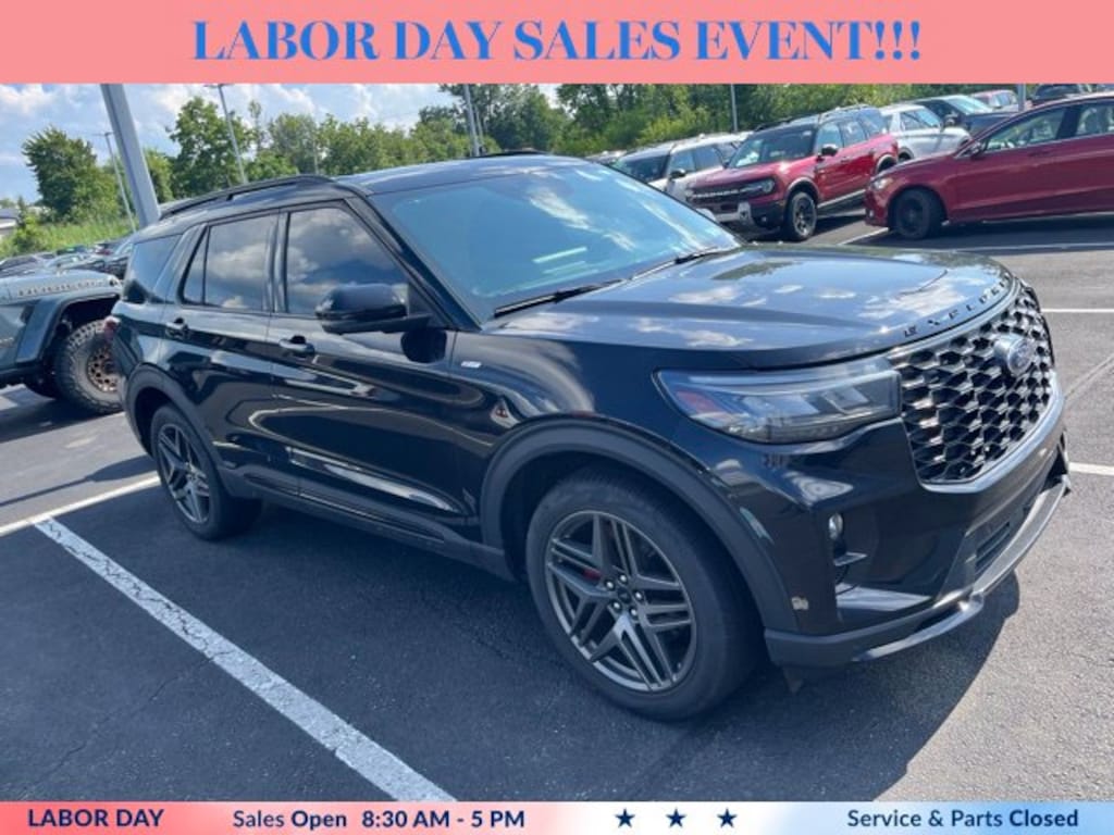 Used 2025 Ford Explorer ST-Line SUV