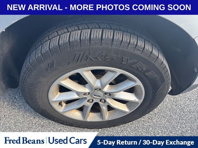 2013 Ford Edge SE photo 2