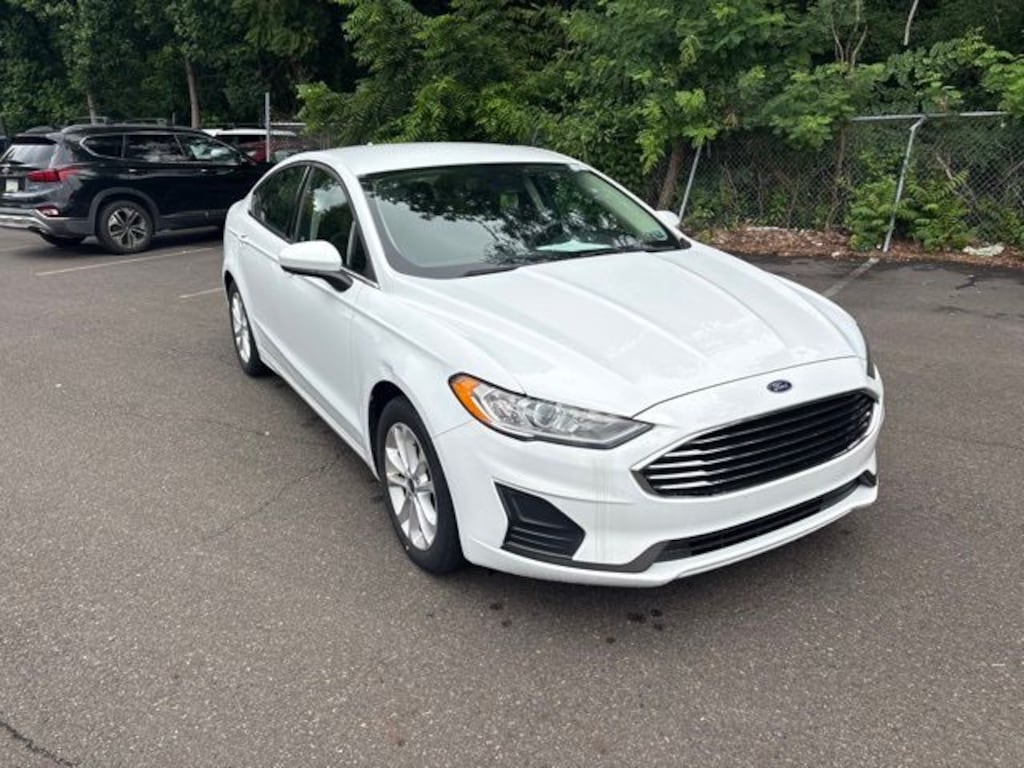 Used 2020 Ford Fusion SE Sedan