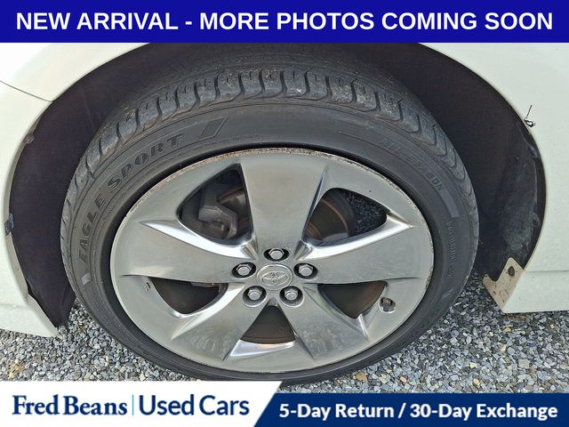 2013 Toyota Prius One photo 3