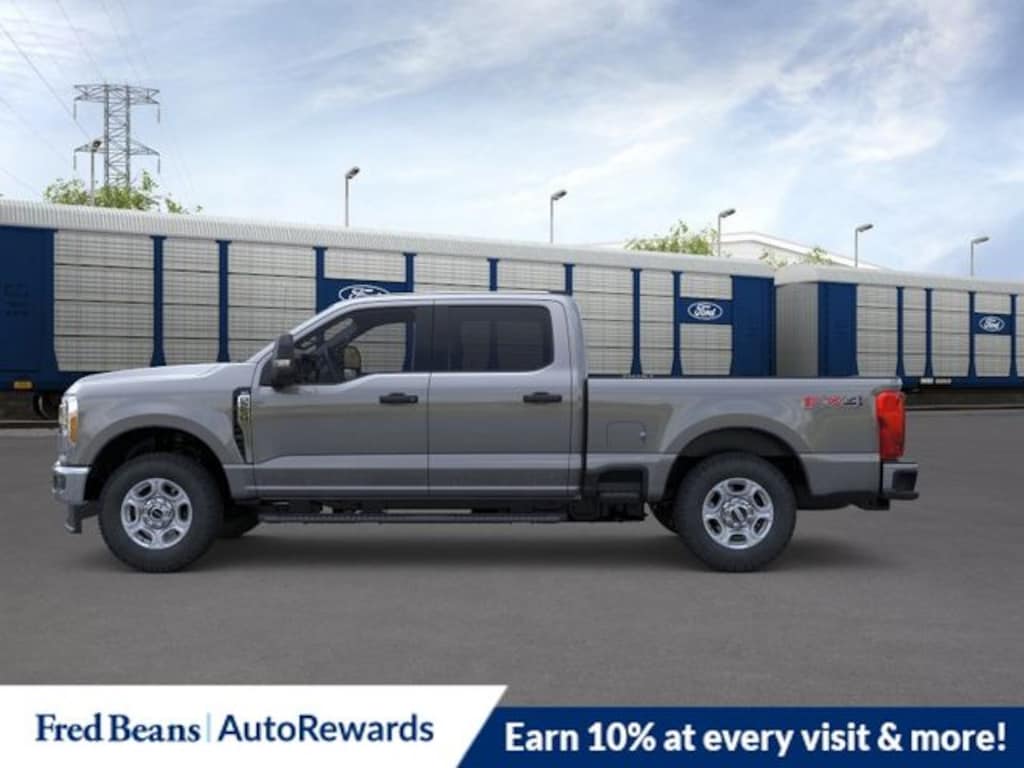 New 2026 Ford F-250 XLT Truck Crew Cab