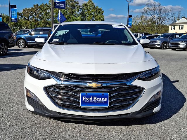 2023 Chevrolet Malibu 1LT photo 3
