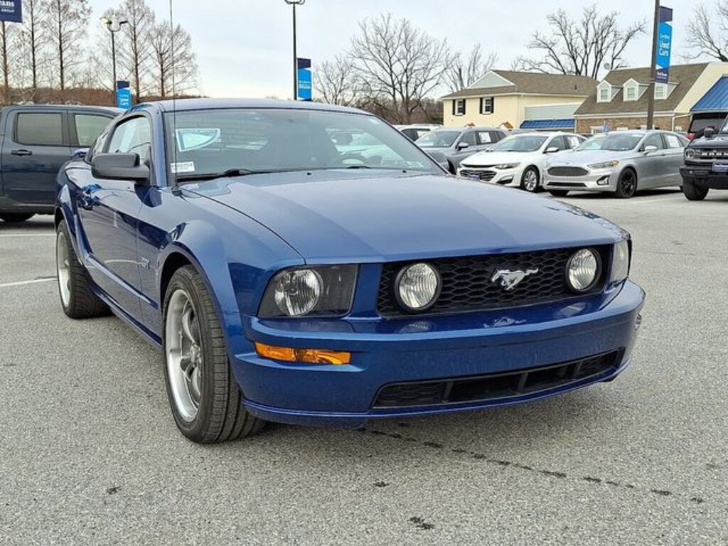 Used 2006 Ford Mustang GT Deluxe Coupe
