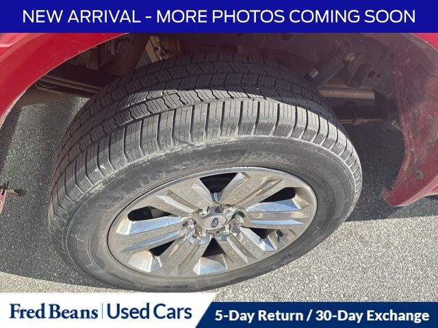 2019 Ford F-150 Lariat photo 2