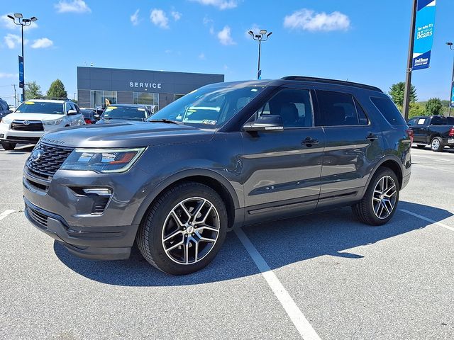 2019 Ford Explorer Sport photo 2