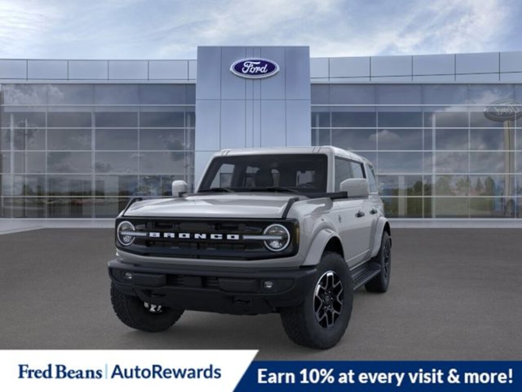 New 2026 Ford Bronco Outer Banks SUV