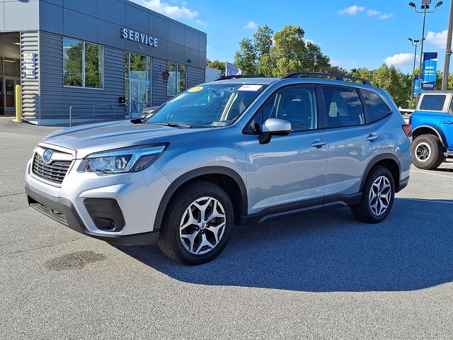 2020 Subaru Forester Premium photo 4