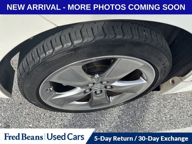 2013 Toyota Prius One photo 3
