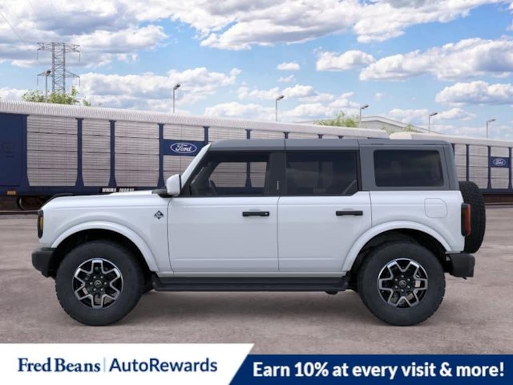 New 2026 Ford Bronco Outer Banks SUV