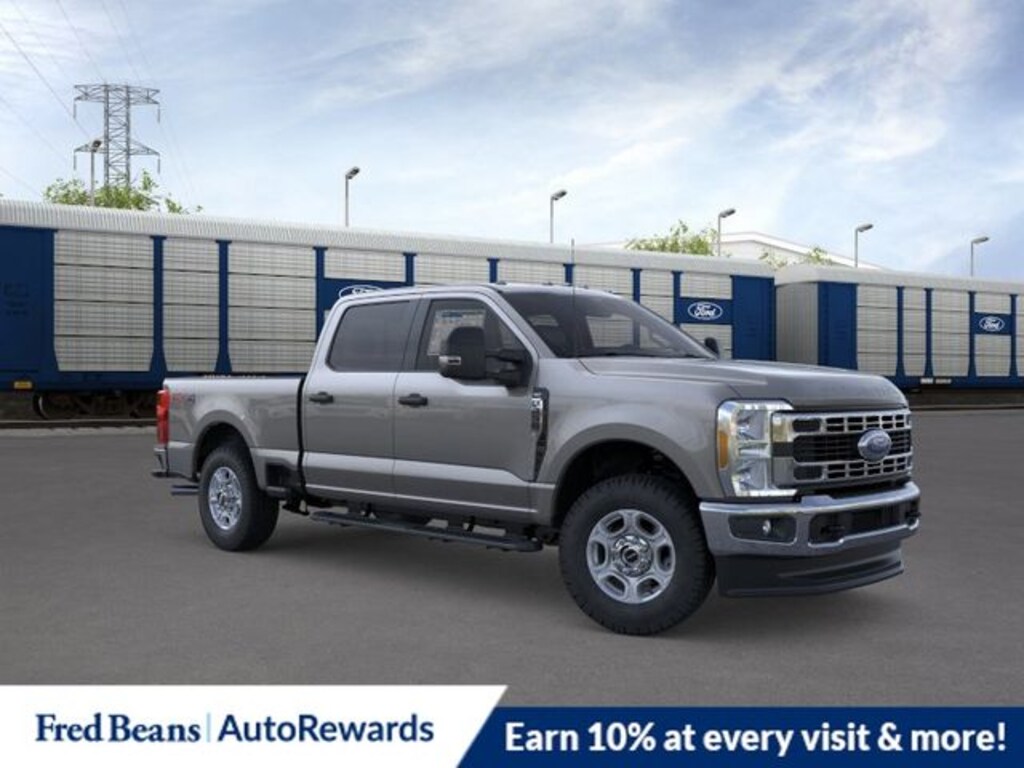 New 2026 Ford F-250 XLT Truck Crew Cab