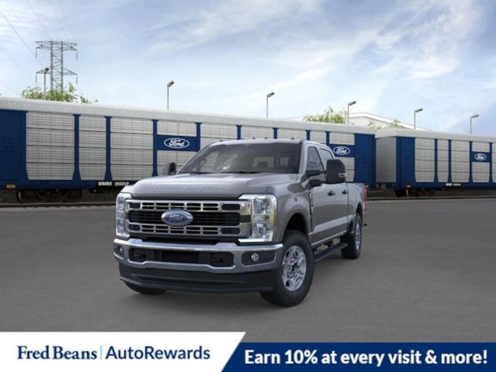 New 2026 Ford F-250 XLT Truck Crew Cab