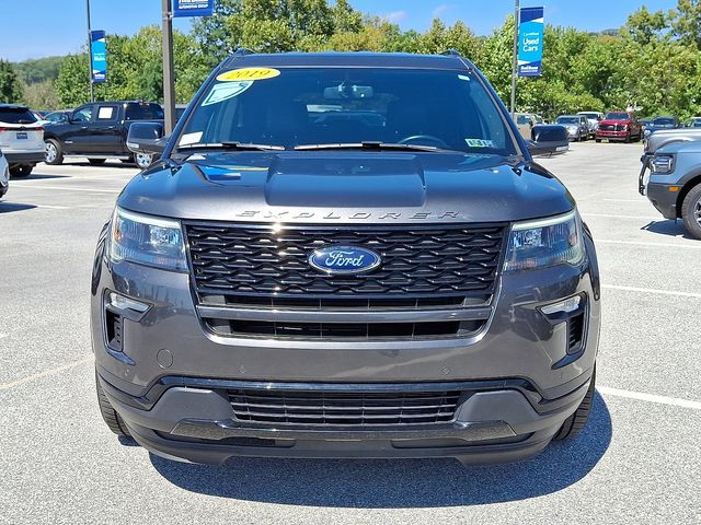 2019 Ford Explorer Sport photo 3