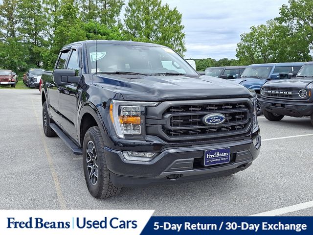 2022 Ford F-150 XLT photo 2