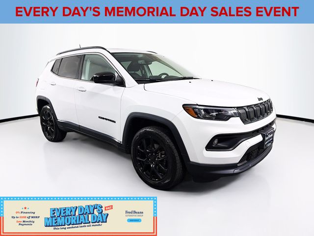 2022 Jeep Compass Latitude Lux 4X4's photo