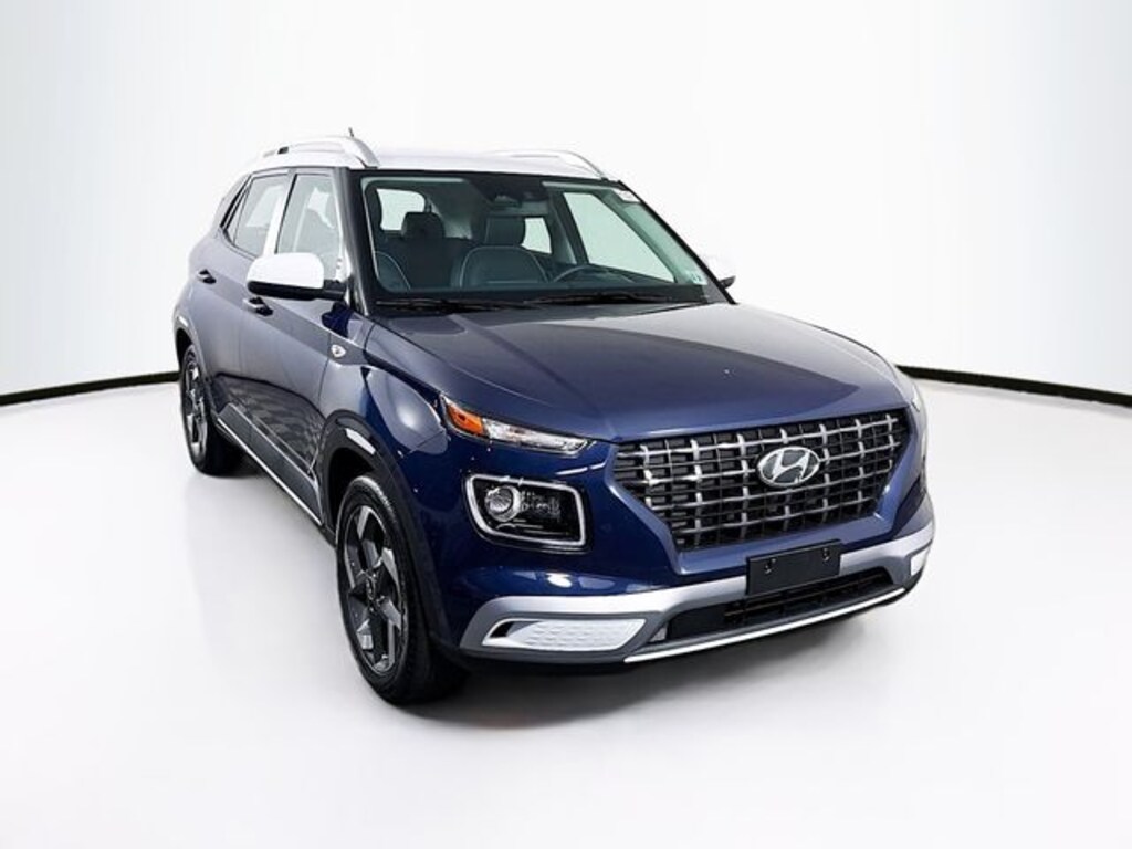 Used 2024 Hyundai Venue Limited SUV