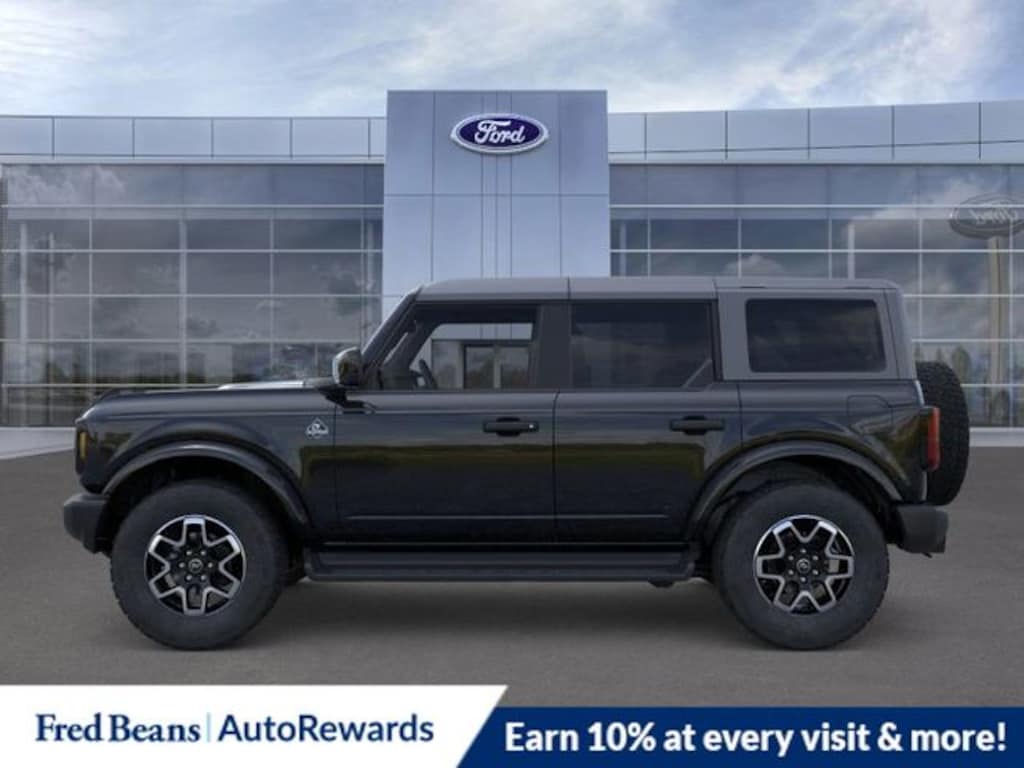 New 2026 Ford Bronco Outer Banks SUV