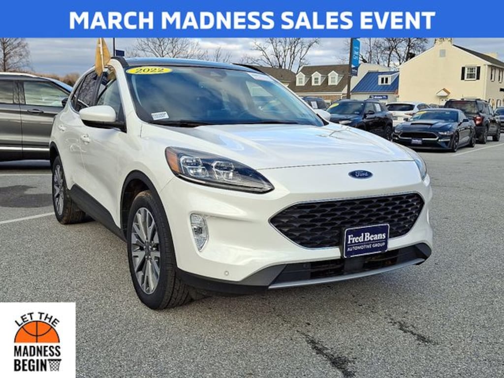 Certified 2022 Ford Escape Titanium SUV