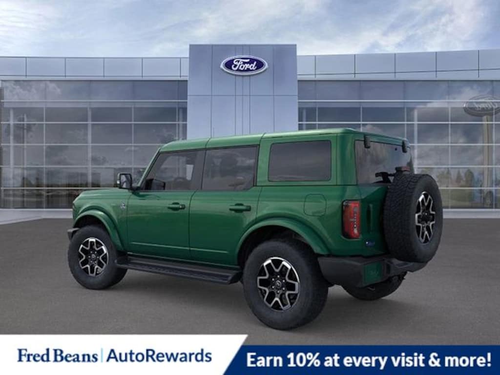 New 2025 Ford Bronco Outer Banks SUV