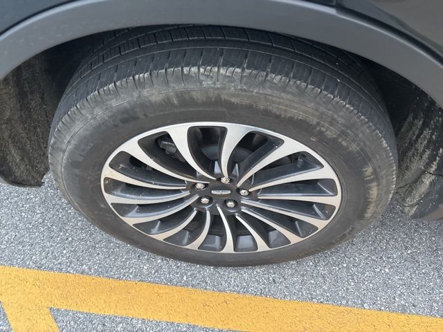 2023 Lincoln Aviator Reserve photo 2