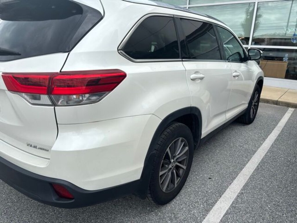 Used 2019 Toyota Highlander XLE SUV